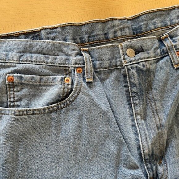 Levi's 550 Mens Jeans Size 38x32 Relaxed Blue Jeans Workwear - Picture 2 of 14